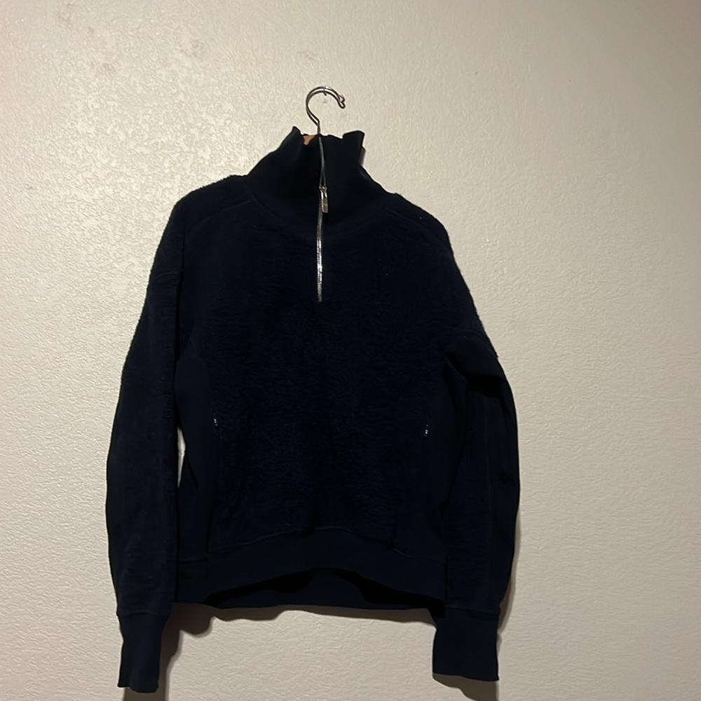 Lululemon Women’s 1/4 Zip Sherpa Sweater size 4 navy